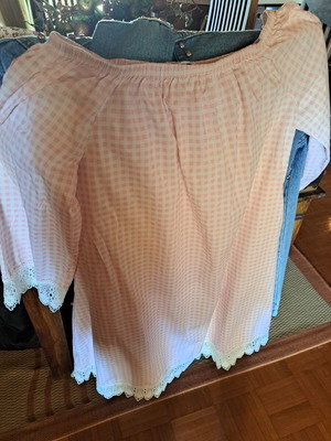 Checkered dress with lace sleeves and hem like new, white and pink