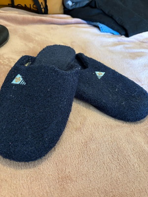 Men's winter slippers like new, blue with rubber sole
