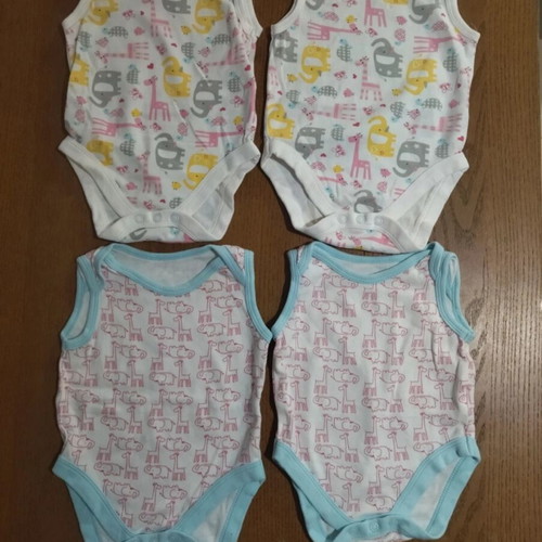 Mothercare baby bodysuits like new, set of 4 for 3-6 months girl