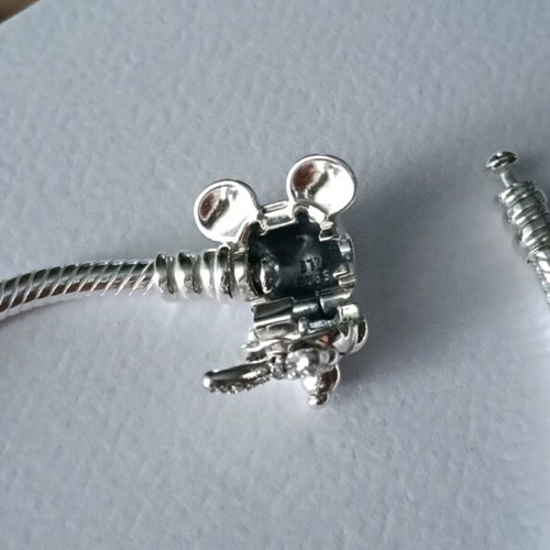 Pandora bracelet Disney Minnie size 18 new, silver
