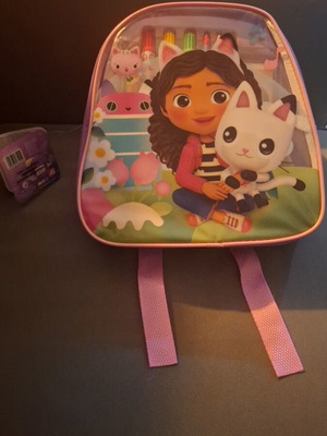 Gabby's Dollhouse Painting Set Backpack new
