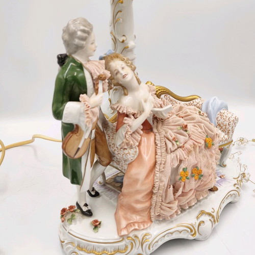 Unterweissbach large collector's composition table lamp used
