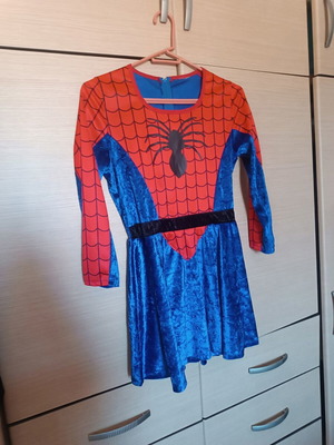 Spiderwoman carnival costume like new, from 10 years to small