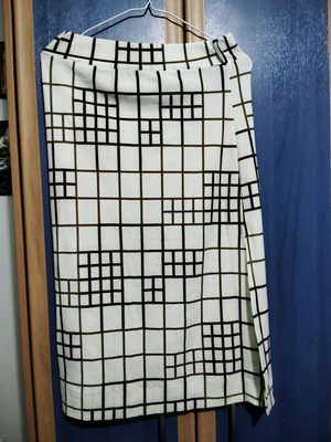 Elastic Long Skirt New With Side Slit