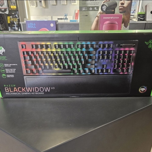 Razer BlackWidow V3 mechanical keyboard with green switches, Greek layout