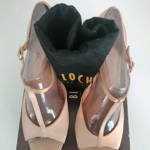 Bloch Latin dance shoes unused size 39.5 pink satin and leather