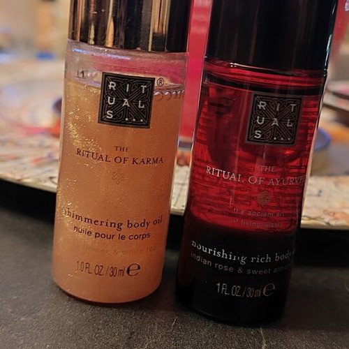 Rituals Body Oil Set new with shimmer and hydration