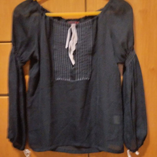 Black women's blouse XL used, viscose puff sleeves