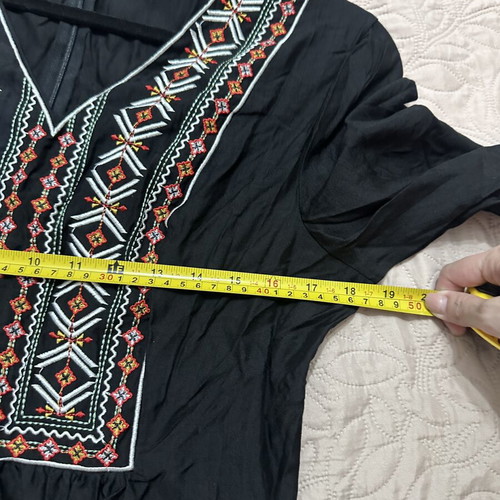 Emery Rose black boho dress with embroidery size L like new
