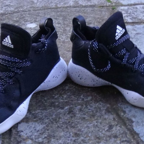 Adidas D Rose 773 kids basketball shoes like new, size 37