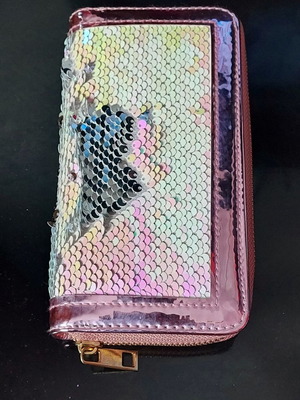 Women's wallet new in pink metallic with sequins