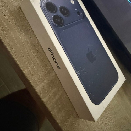 Apple iPhone 17 Pro 256GB Deep Blue