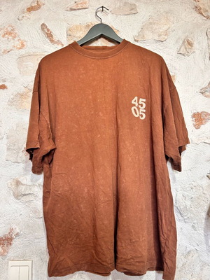 Oversized ASOS T-shirt brown with 4505 print, size S used