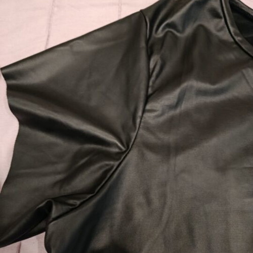 Women's leather-effect blouse size M like new, black