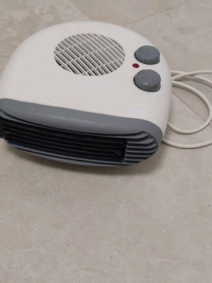 Fan heater 2000w like new with 2 settings 1000w or 2000w