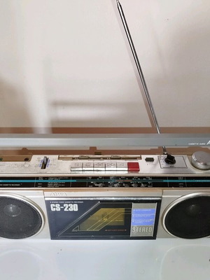 Aiwa radio cassette player used, functional