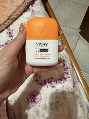 Vichy face sunscreen SPF50 new, lightweight texture