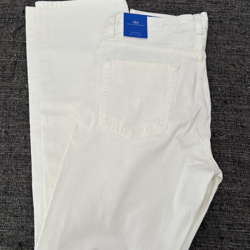 Aaron Levine x Zara white jeans new, mid rise straight leg