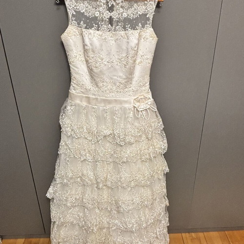 Pronovias Barcelona Vintage Mantilla Bridal Set 2004 by Manuel Mota