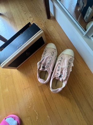 Athletic shoes used, size 39, pink