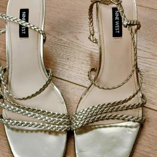 Nine West gold sandals like new, size 37.5