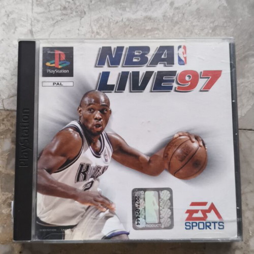 NBA Live 97 PS1 game used in very good condition