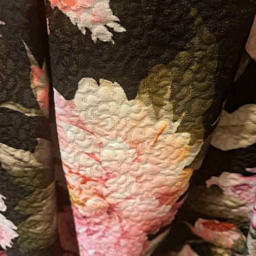 Floral midi skirt made in Italy like new, size M