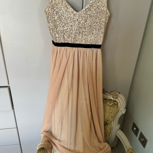 Tulle dress with sequins in gold like new