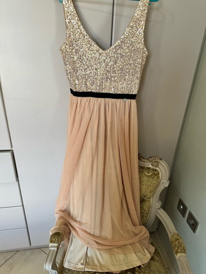 Tulle dress with sequins in gold like new