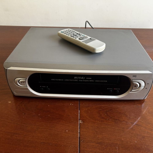 Video Blue Sky XR200 VCR like new