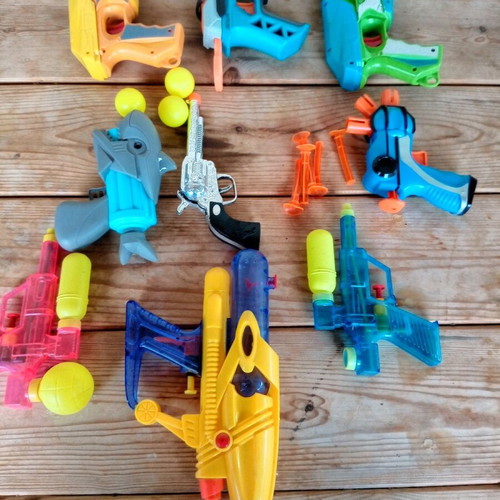 Toy guns used, various functional