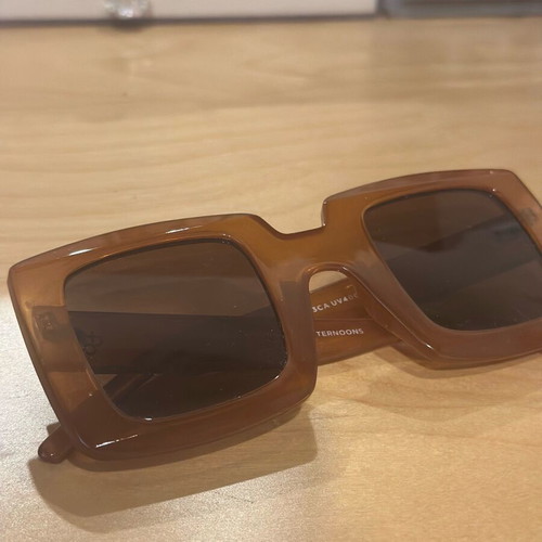Chpo sunglasses brown like new, all time classic