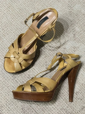 Madelin sandals used in curry color, size 41