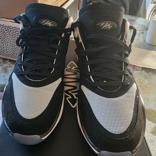 Nike Air Zoom GT Hustle 2 new basketball shoes size 45 black