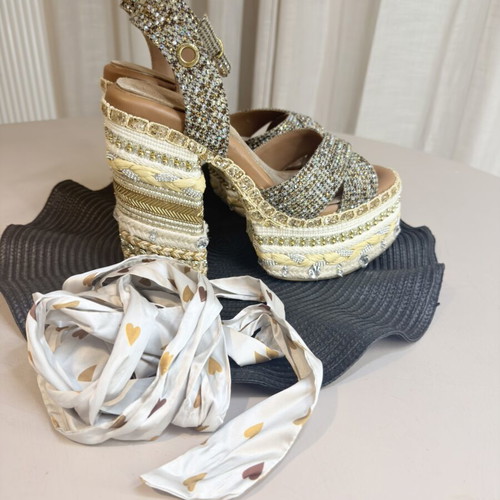 Kurt Geiger highheels like new with anti-slip heel and sweat-absorbing insole