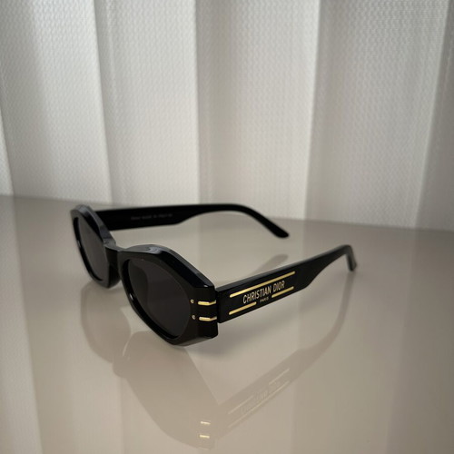 Dior sunglasses new, black