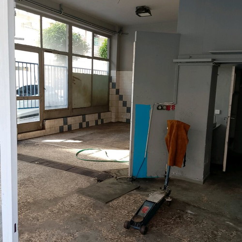 Commercial space former car wash 70 sqm for rent