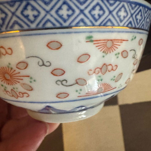 Chinese decorative and functional bowls, set of two, like new