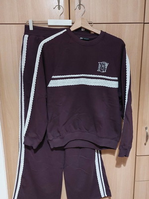 Zara tracksuit like new, dark burgundy color
