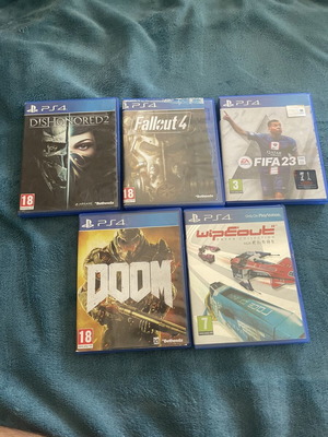 Παιχνίδια PlayStation 4 σαν καινούργια, μεμονωμένα ή πακέτο
