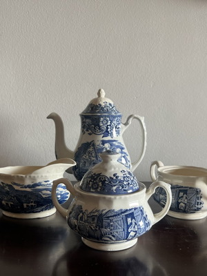 Royal Tudor Ware 17th Century England Blue & White Tea Coffee Set like new, 4 pcs