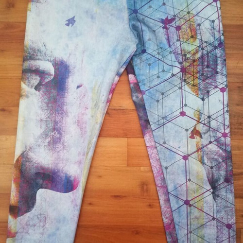 Blue printed workout leggings like new, size Medium