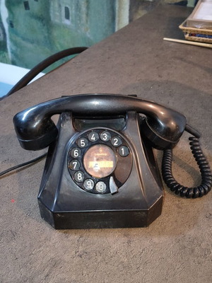 Siemens TF3-39.205 Vintage Analog Telephone used with Rotary Dial