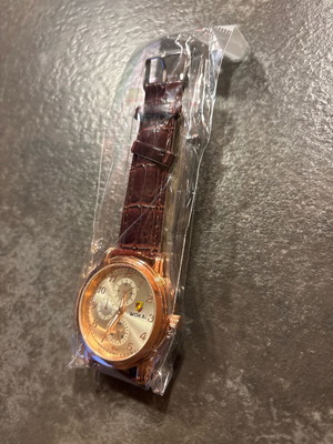 Men's watch new