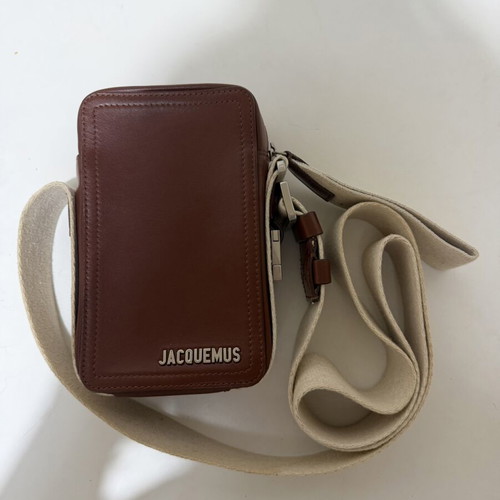 Jacquemus brown crossbody bag with beige strap