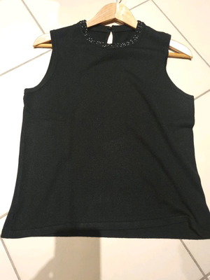 Black sleeveless top Marks & Spencer like new, size L