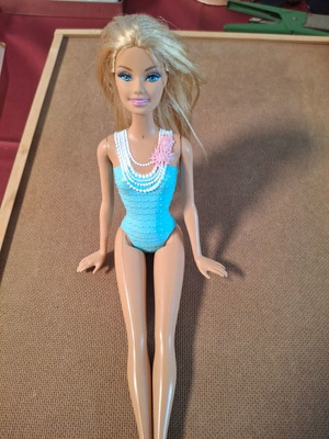 Barbie Mattel 2012 κούκλα μεταχειρισμένη, πολύ καλή κατάσταση