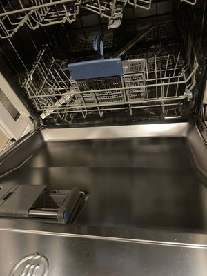 Bosch built-in dishwasher like new