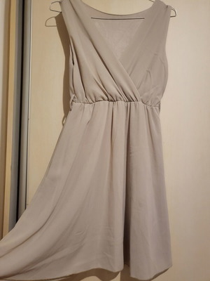Beige elastic crepe dress size M like new