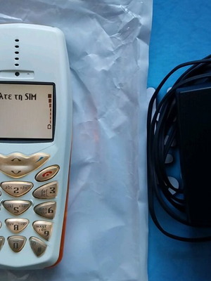Nokia 3510i σαν καινούργιο με γνήσιο φορτιστή και μπαταρία